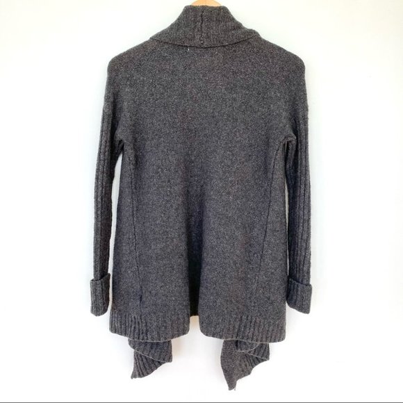 Abercrombie & Fitch  cardigan - Picture 6 of 9